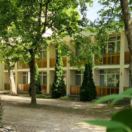 Psz Foeldvar فندق Balatonföldvár