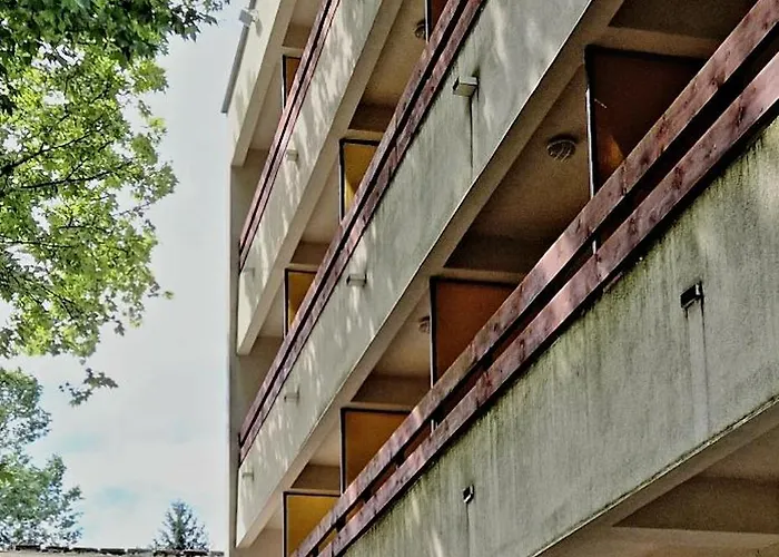 Psz Foeldvar Hotel *